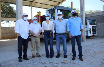 B. Sá comemora a entrega de duas perfuratrizes para a Codevasf no Piauí
